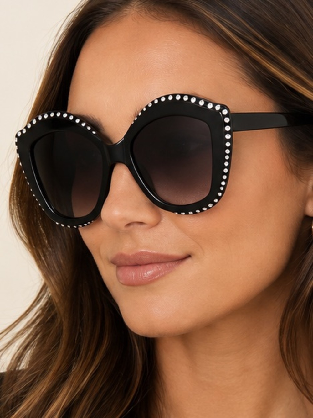 NEW - Cramilo Oversized Black Cat Eye Rhinestone Sunglasses UV400 w Case